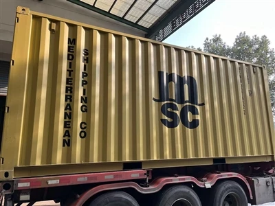 Utovar kontejnera za kupce iz Brazila