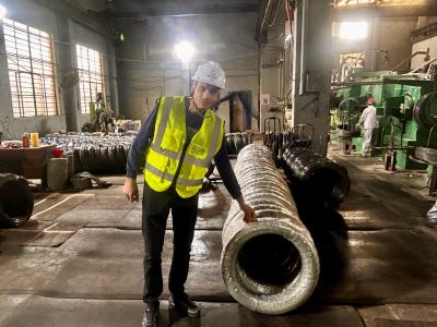 Marokanski klijenti provode-inspekciju na gradilištu u tvrtki Aotian Steel, s...